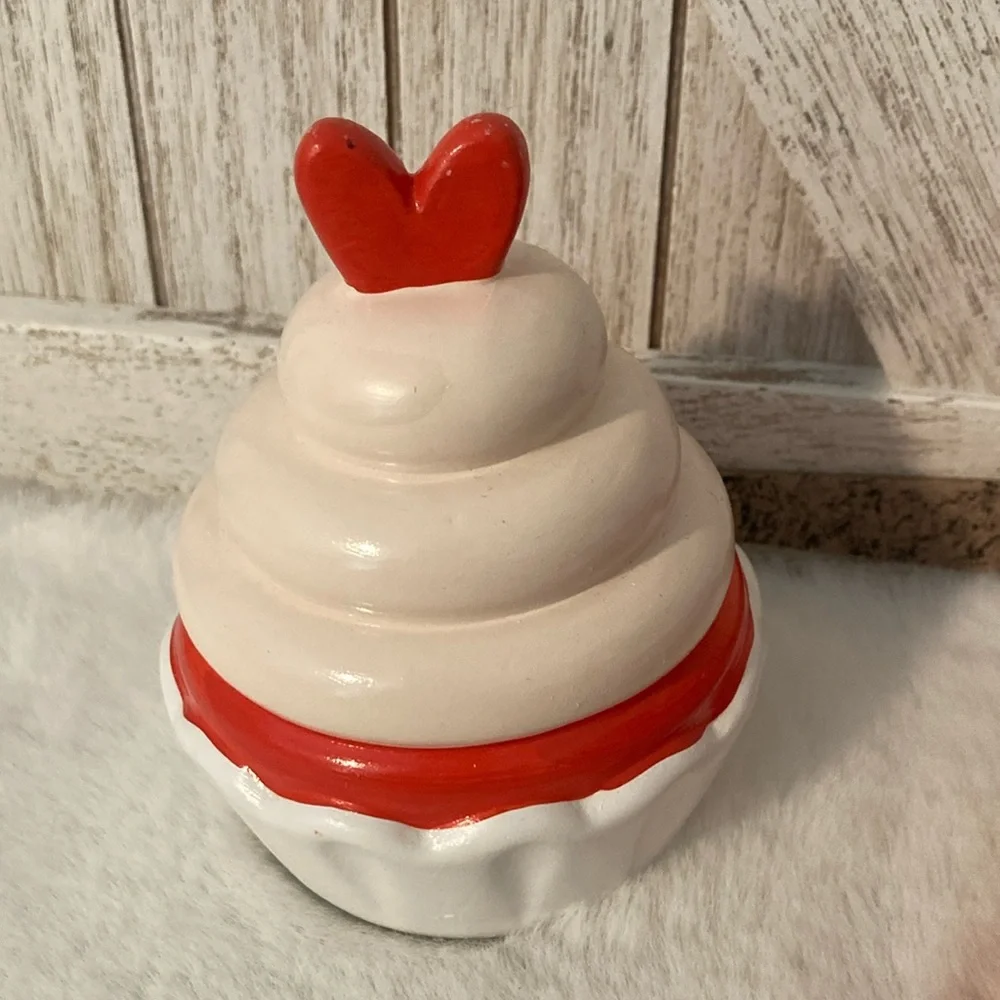 Target BP 2023 Valentine’s Day 3 Mini Dessert Figural